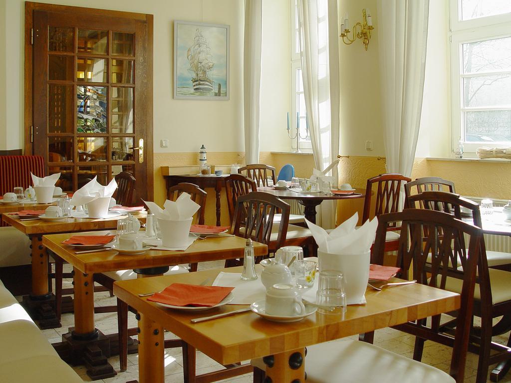 Hotel Altes Hafenhaus Rostock Eksteriør billede